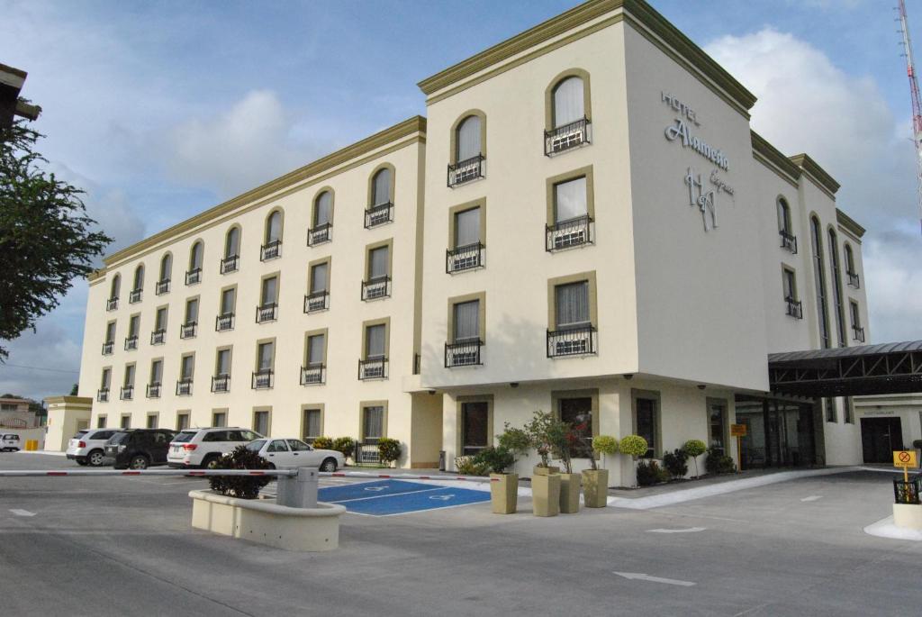 Hotel Alameda Express Матаморос Екстер'єр фото