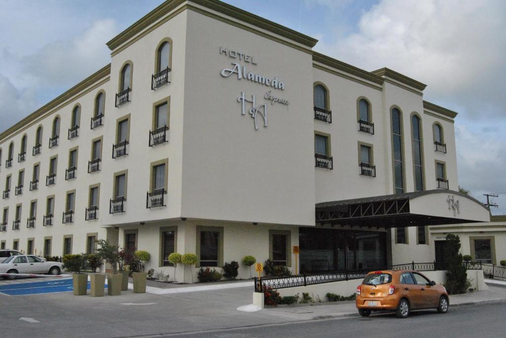 Hotel Alameda Express Матаморос Екстер'єр фото