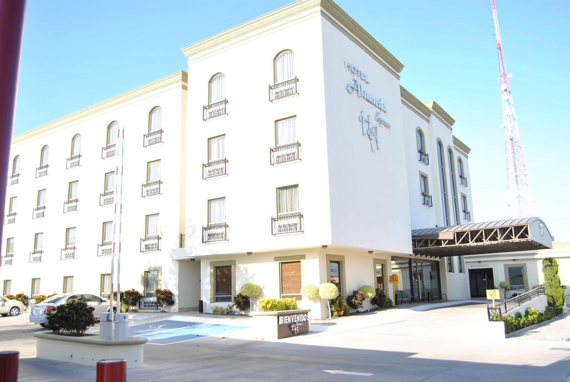 Hotel Alameda Express Матаморос Екстер'єр фото